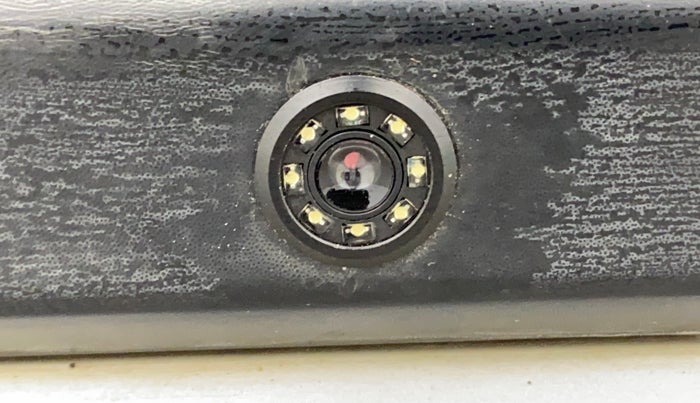 2017 Honda WR-V 1.2L I-VTEC VX MT, Petrol, Manual, 1,35,751 km, Parking Camera