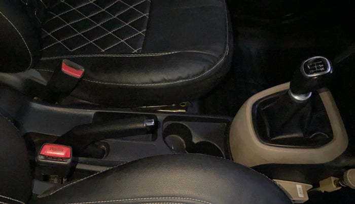 2016 Hyundai Grand i10 SPORTZ 1.2 KAPPA VTVT, Petrol, Manual, 99,288 km, Gear Lever