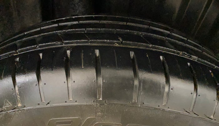 2023 Maruti Baleno SIGMA PETROL 1.2, Petrol, Manual, 24,893 km, Right Rear Tyre Tread