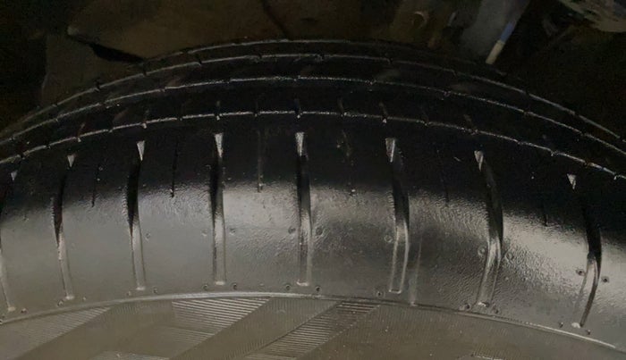 2023 Maruti Baleno SIGMA PETROL 1.2, Petrol, Manual, 24,893 km, Left Front Tyre Tread