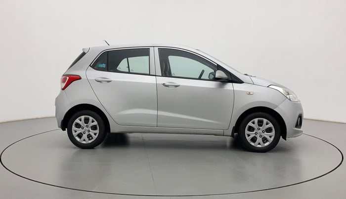 2016 Hyundai Grand i10 MAGNA 1.2 KAPPA VTVT, Petrol, Manual, 67,529 km, Right Side View
