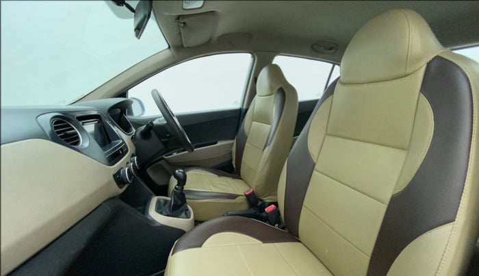 2016 Hyundai Grand i10 MAGNA 1.2 KAPPA VTVT, Petrol, Manual, 67,529 km, Right Side Front Door Cabin