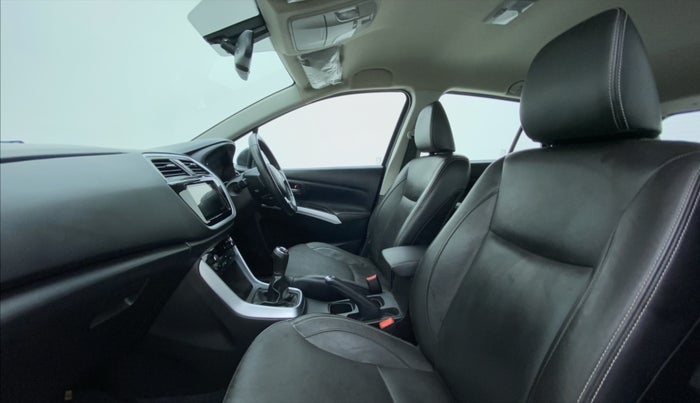 2020 Maruti S Cross ALPHA 1.5 SMART HYBRID, Petrol, Manual, 23,634 km, Right Side Front Door Cabin