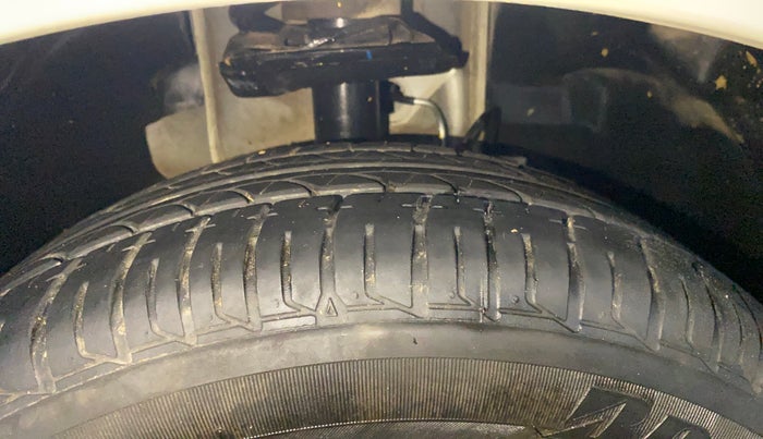 2024 Tata Tiago XT (O) PETROL, Petrol, Manual, 12,112 km, Right Front Tyre Tread