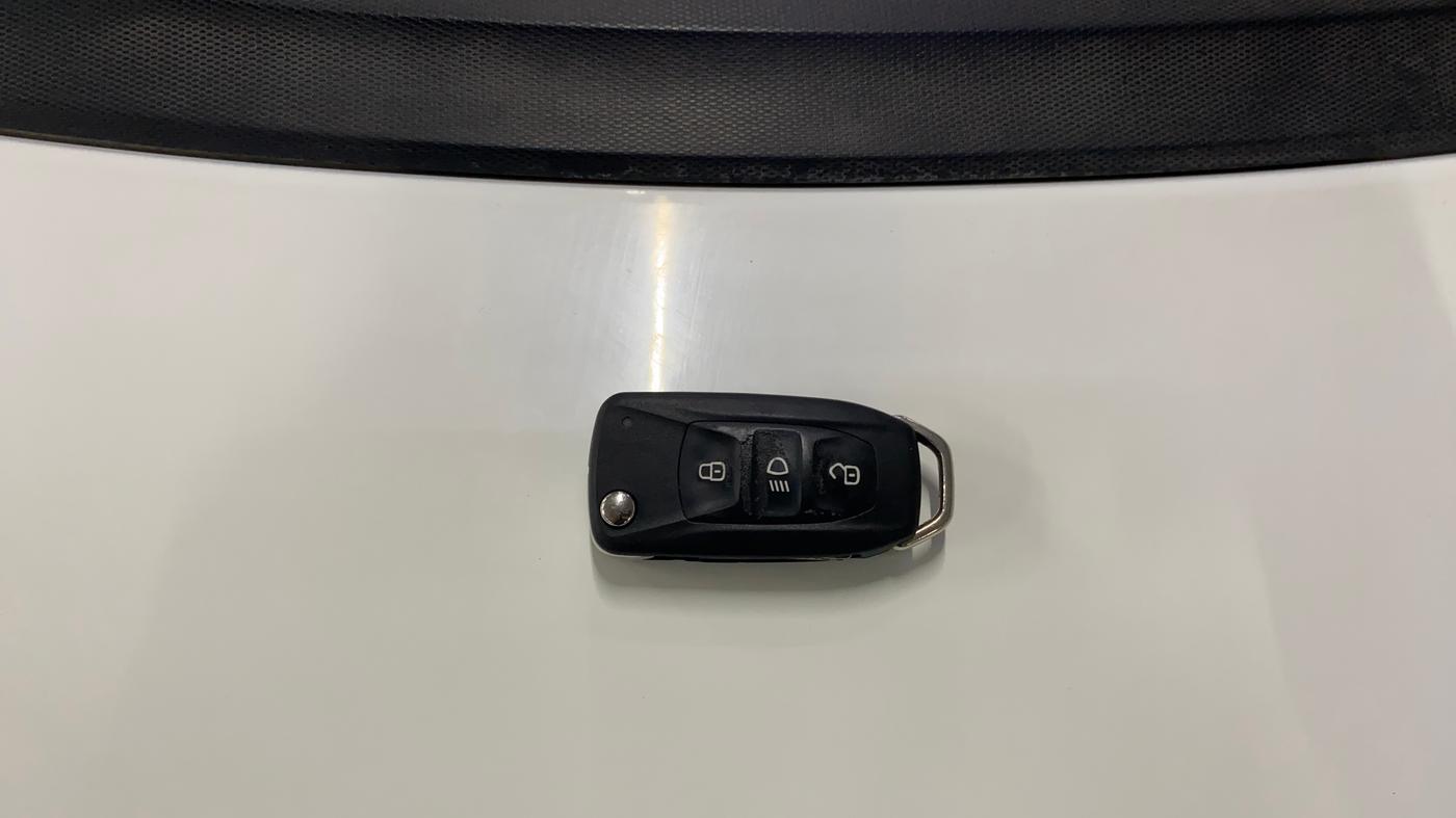 2024 Tata Tiago XT (O) PETROL, Petrol, Manual, 12,386 km, Key Close Up