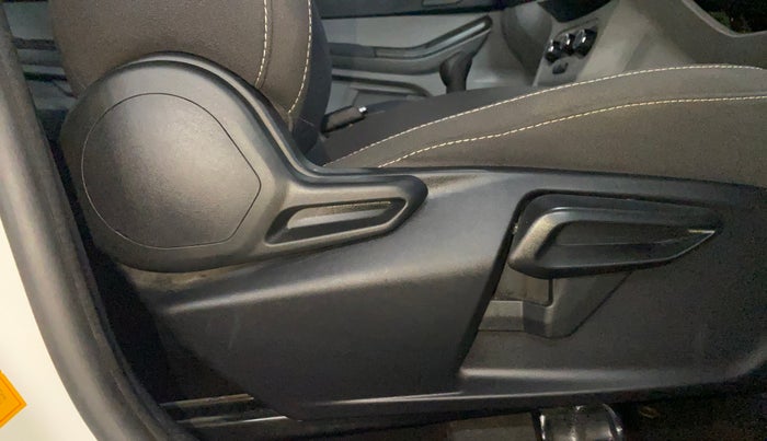2024 Tata Tiago XT (O) PETROL, Petrol, Manual, 12,112 km, Driver Side Adjustment Panel