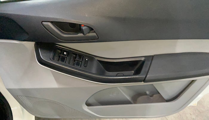 2024 Tata Tiago XT (O) PETROL, Petrol, Manual, 12,112 km, Driver Side Door Panels Control