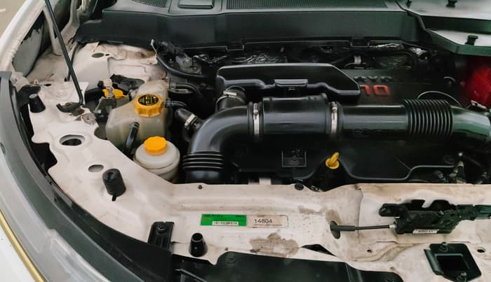 2022 Tata Safari XZA PLUS GOLD, Diesel, Automatic, 43,702 km, Engine View - Right