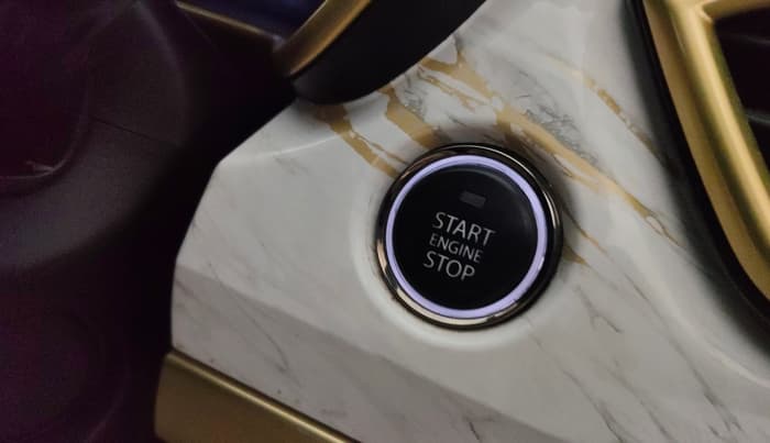 2022 Tata Safari XZA PLUS GOLD, Diesel, Automatic, 43,702 km, Keyless Start/ Stop Button