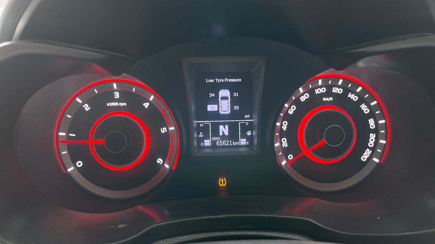 2023 Mahindra XUV300 W8 (O) 1.5 DIESEL AMT, Diesel, Automatic, 65,618 km, Odometer Image