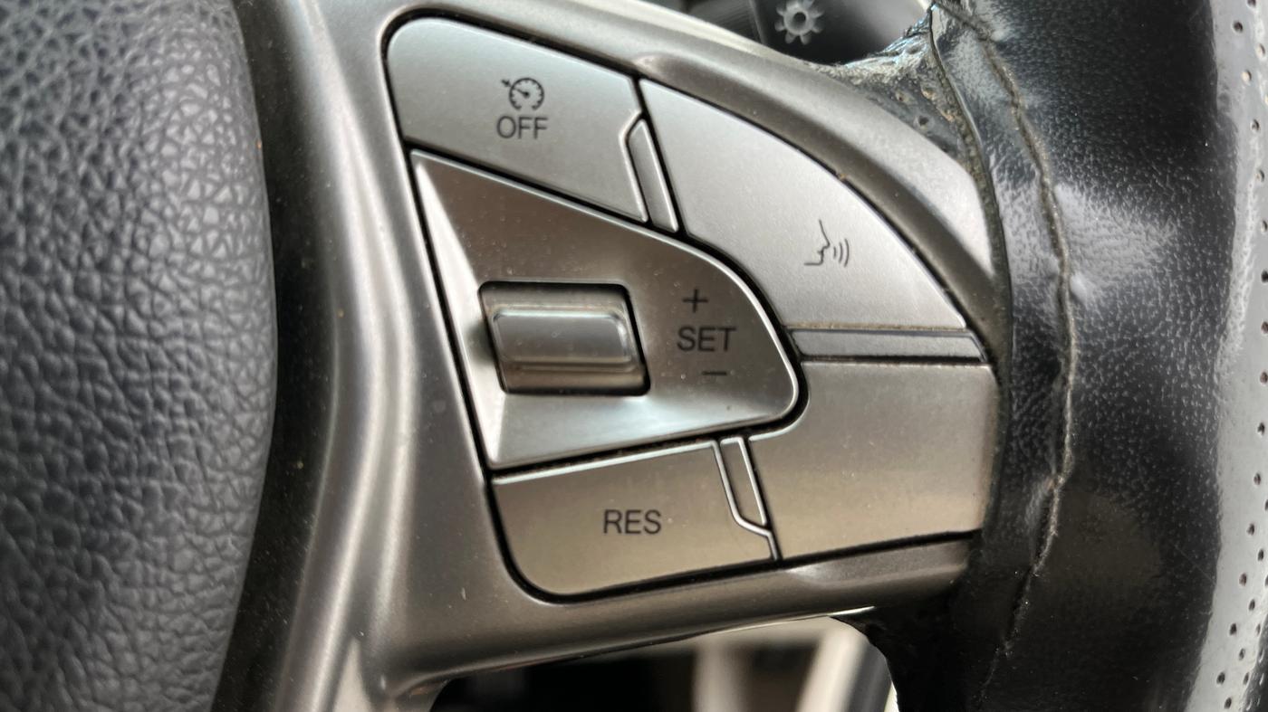 2023 Mahindra XUV300 W8 (O) 1.5 DIESEL AMT, Diesel, Automatic, 65,618 km, Adaptive Cruise Control