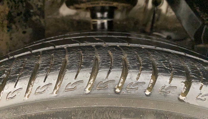 2021 Maruti Vitara Brezza LXI, Petrol, Manual, 26,190 km, Right Front Tyre Tread