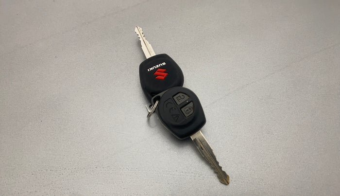 2021 Maruti Vitara Brezza LXI, Petrol, Manual, 26,190 km, Key Close Up