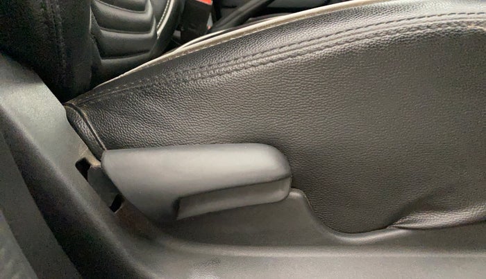 2021 Maruti Vitara Brezza LXI, Petrol, Manual, 26,190 km, Driver Side Adjustment Panel