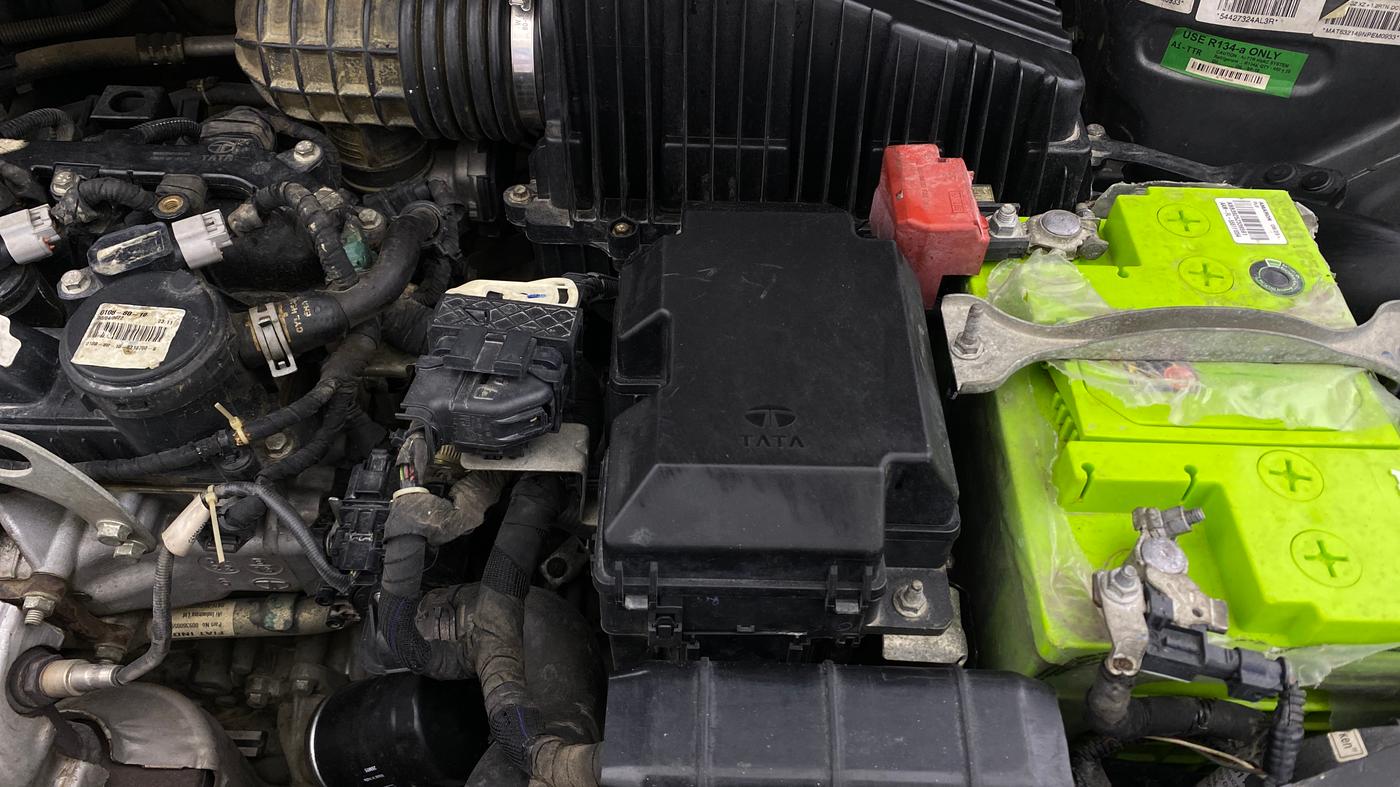 2022 Tata ALTROZ XZA PLUS, Petrol, Automatic, 95,422 km, Engine View - Left