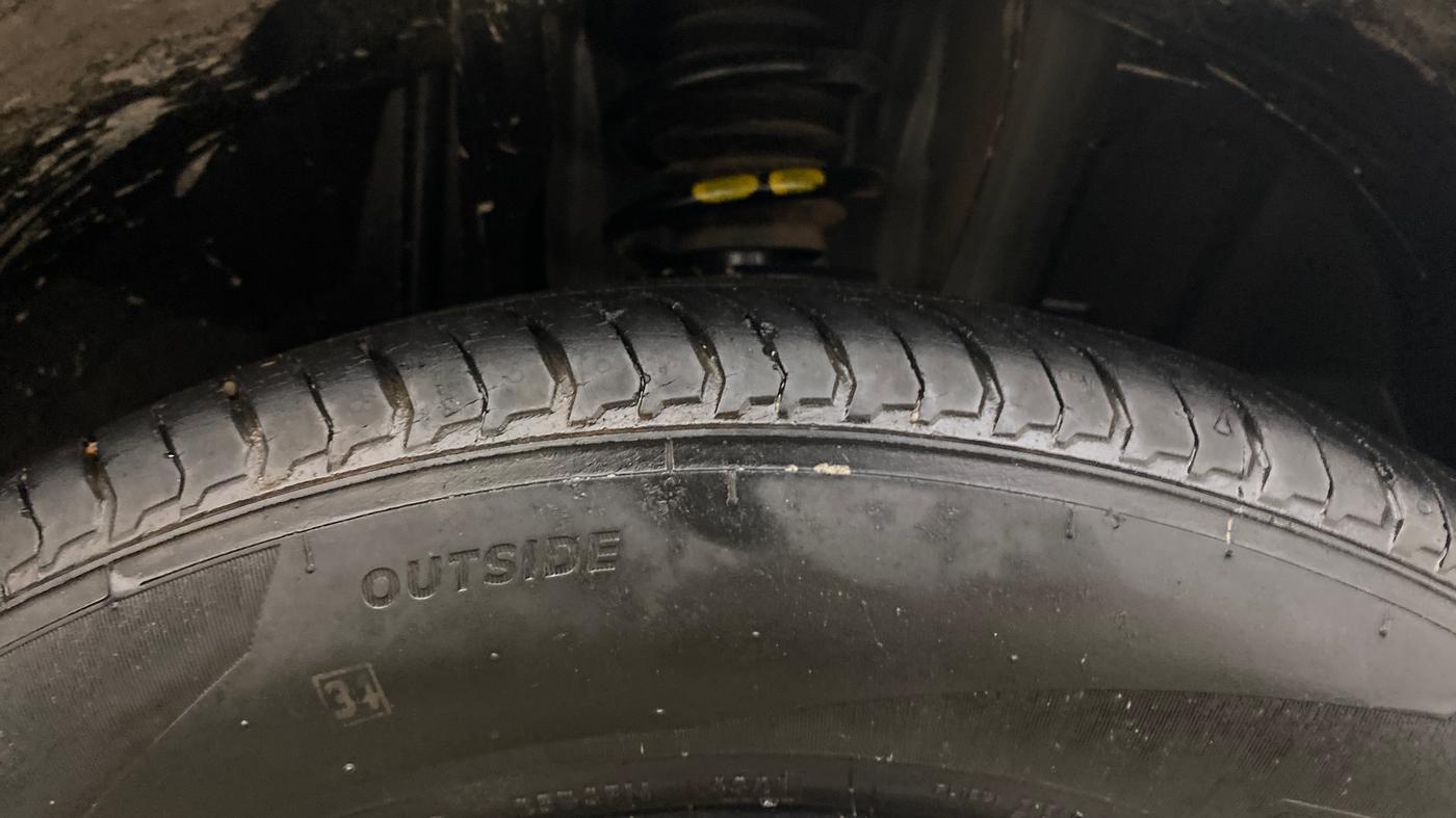 2021 Nissan MAGNITE XV MT, Petrol, Manual, 31,678 km, Right Front Tyre Tread