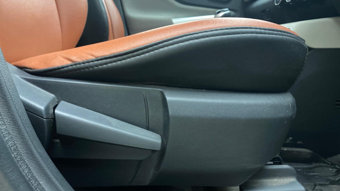 2021 Nissan MAGNITE XV MT, Petrol, Manual, 31,678 km, Driver Side Adjustment Panel
