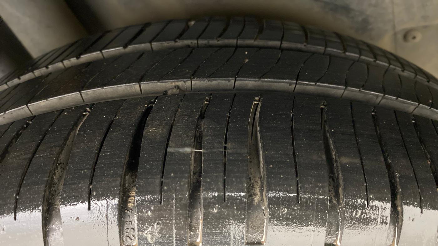 2014 Volkswagen Polo HIGHLINE1.2L PETROL, Petrol, Manual, 44,704 km, Right Rear Tyre Tread
