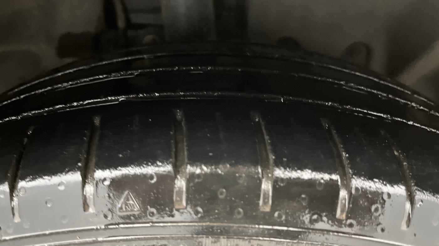 2016 Ford Ecosport TITANIUM 1.5L PETROL AT, Petrol, Automatic, 81,162 km, Right Front Tyre Tread