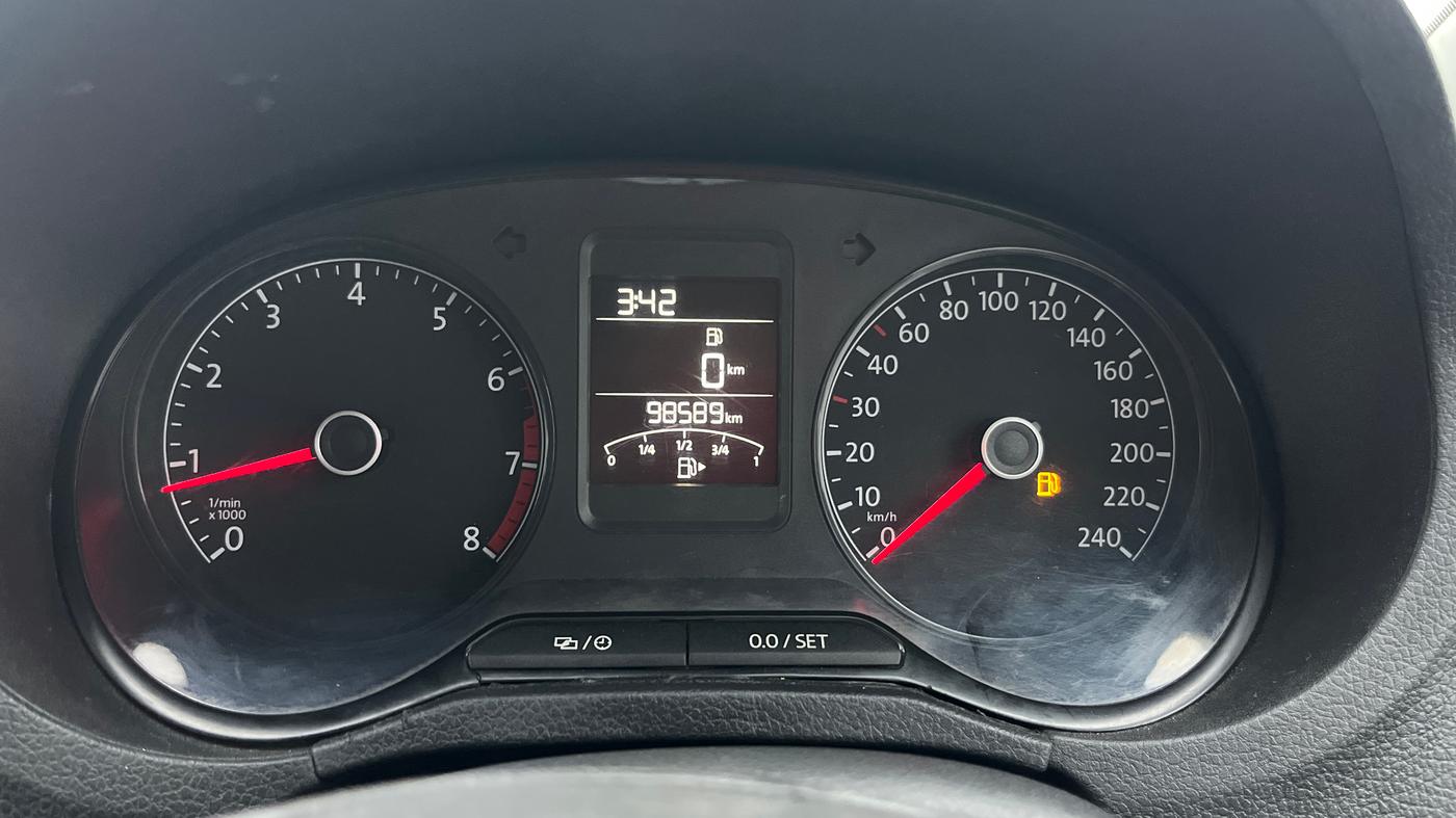2017 Volkswagen Polo HIGHLINE1.2L, Petrol, Manual, 98,664 km, Odometer Image