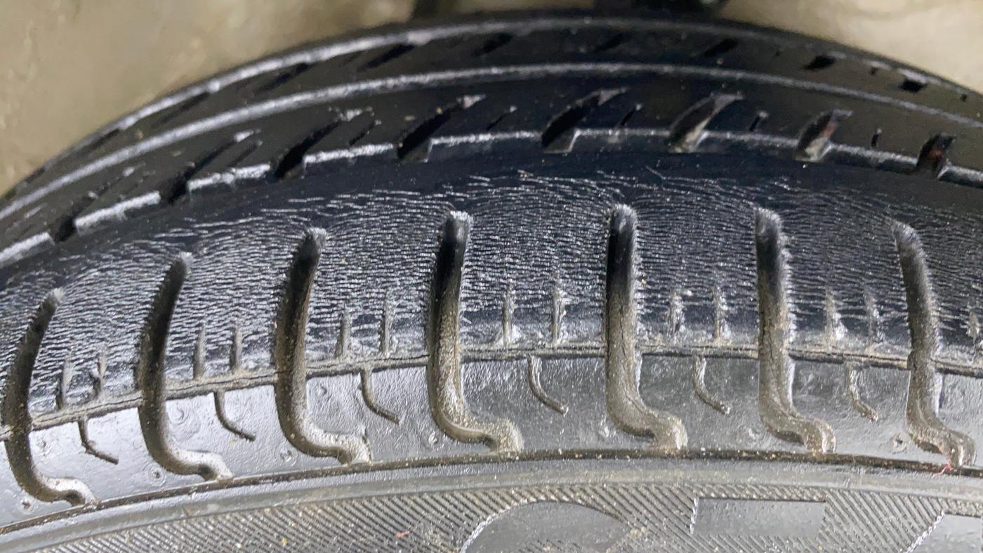 2012 Maruti Alto K10 VXI P, Petrol, Manual, 59,814 km, Right Front Tyre Tread
