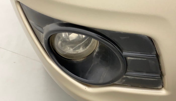 2013 Maruti Alto K10 VXI, Petrol, Manual, 74,148 km, Right fog light - Minor damage