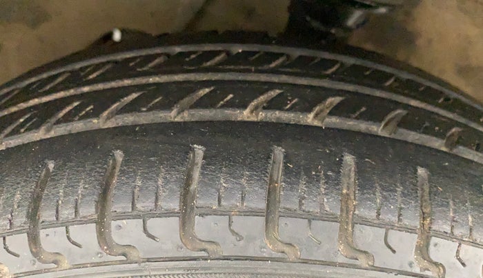 2013 Maruti Alto K10 VXI, Petrol, Manual, 74,148 km, Right Front Tyre Tread