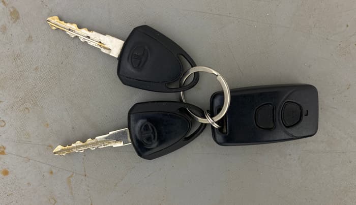 2015 Tata Nano TWIST XTA, Petrol, Automatic, 34,482 km, Key Close Up