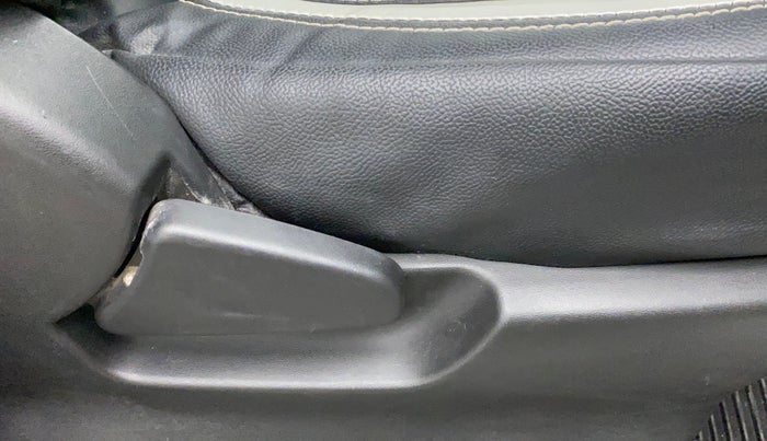 2017 Datsun Redi Go T (O), Petrol, Manual, 12,212 km, Driver Side Adjustment Panel