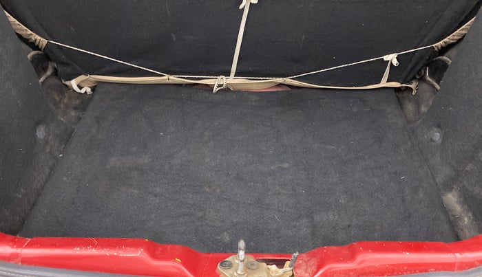 2018 Tata Tiago XT DIESEL, Diesel, Manual, 57,149 km, Boot Inside