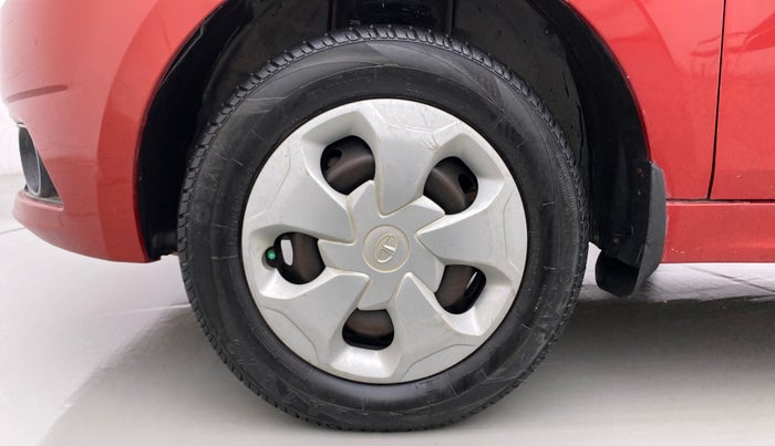 2018 Tata Tiago XT DIESEL, Diesel, Manual, 57,149 km, Left Front Wheel