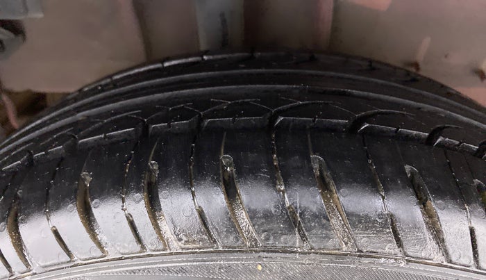 2018 Tata Tiago XT DIESEL, Diesel, Manual, 57,149 km, Right Rear Tyre Tread