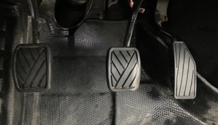 2021 Maruti IGNIS ZETA 1.2, Petrol, Manual, 54,759 km, Pedals