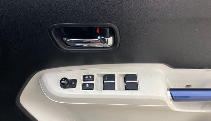 2021 Maruti IGNIS ZETA 1.2, Petrol, Manual, 54,759 km, Driver Side Door Panels Control