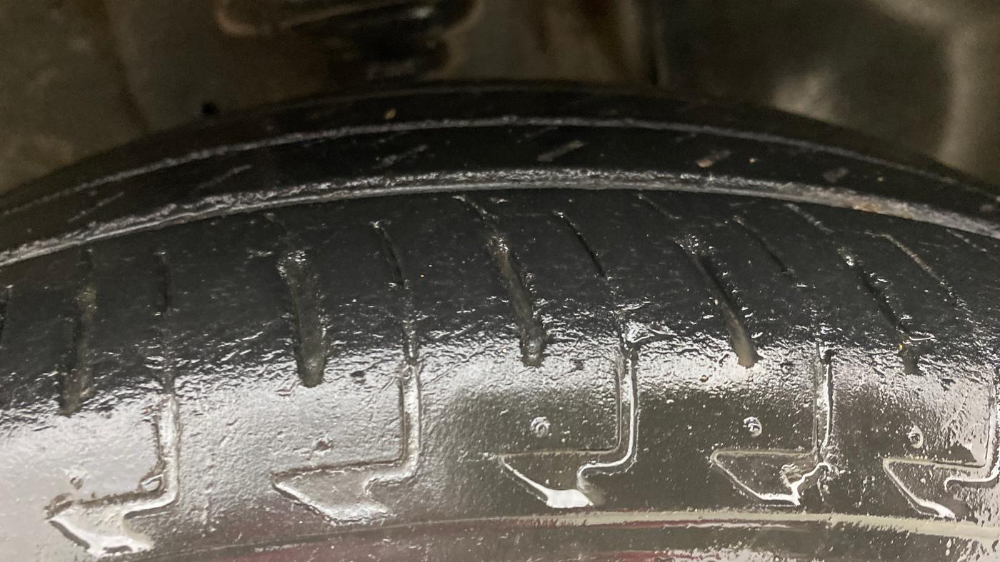 2021 Maruti IGNIS ZETA 1.2, Petrol, Manual, 54,759 km, Right Front Tyre Tread