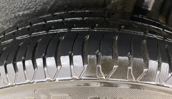 2021 Maruti IGNIS ZETA 1.2, Petrol, Manual, 54,759 km, Left Rear Tyre Tread