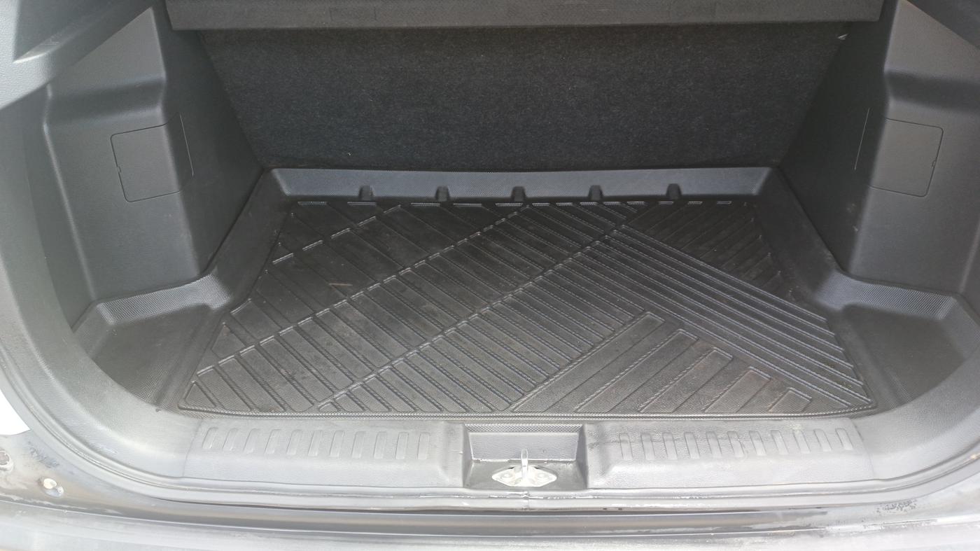 2024 Maruti BREZZA VXI AT SMART HYBRID, Petrol, Automatic, 19,851 km, Boot Inside