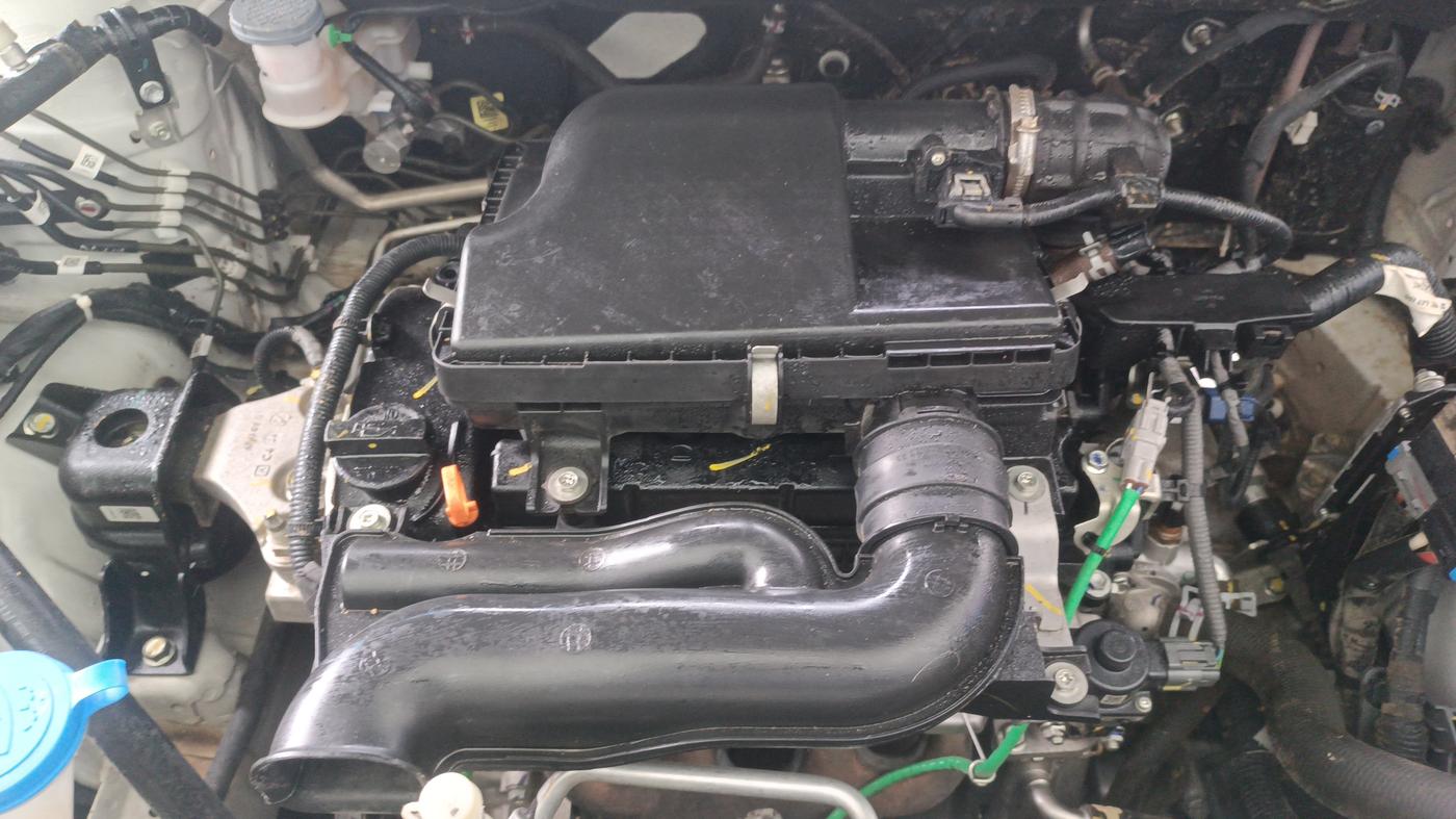 2024 Maruti BREZZA VXI AT SMART HYBRID, Petrol, Automatic, 19,851 km, Engine View