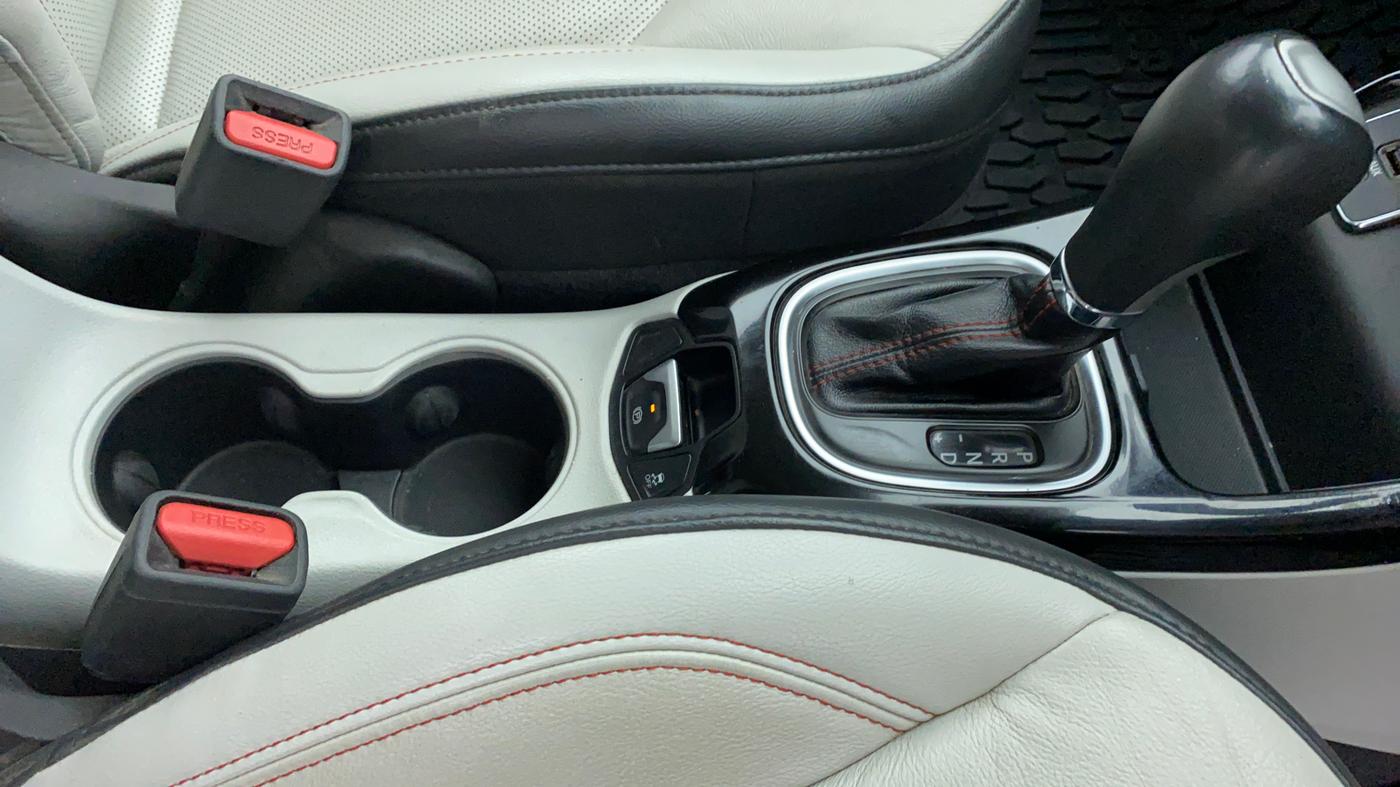 2018 Jeep Compass LIMITED 1.4 AT, Petrol, Automatic, 73,576 km, Gear Lever