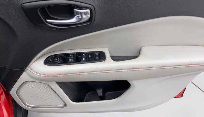 2018 Jeep Compass LIMITED 1.4 AT, Petrol, Automatic, 73,576 km, Driver Side Door Panels Control
