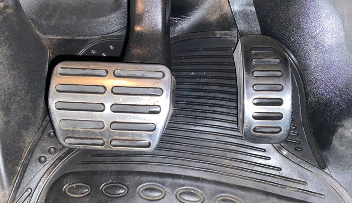 2015 Volkswagen Polo GT TSI AT, Petrol, Automatic, 1,38,786 km, Pedals