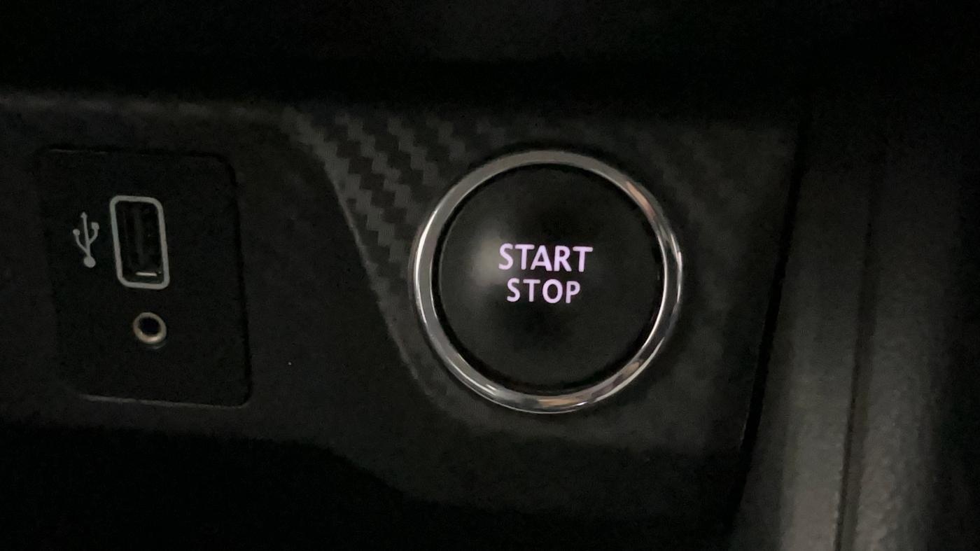 2020 Nissan Kicks XV TURBO 1.3 CVT, Petrol, Automatic, 37,215 km, Keyless Start/ Stop Button