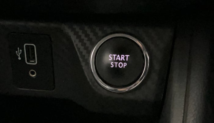 2020 Nissan Kicks XV TURBO 1.3 CVT, Petrol, Automatic, 37,215 km, Keyless Start/ Stop Button