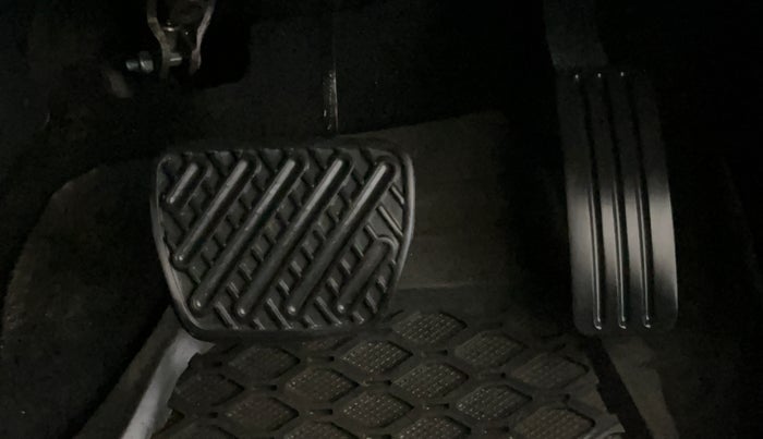 2020 Nissan Kicks XV TURBO 1.3 CVT, Petrol, Automatic, 37,215 km, Pedals