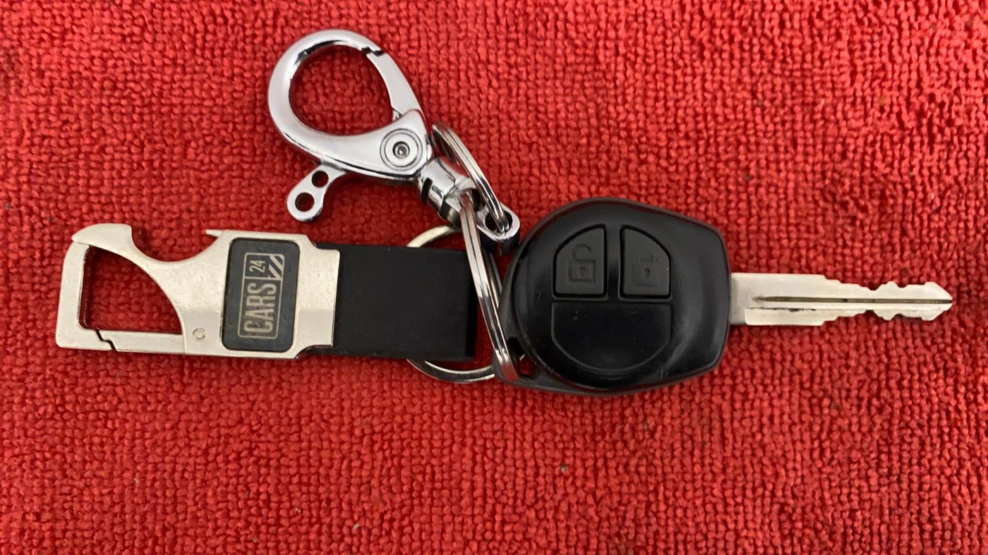 2015 Maruti Swift Dzire VXI, Petrol, Manual, 10,155 km, Key Close Up