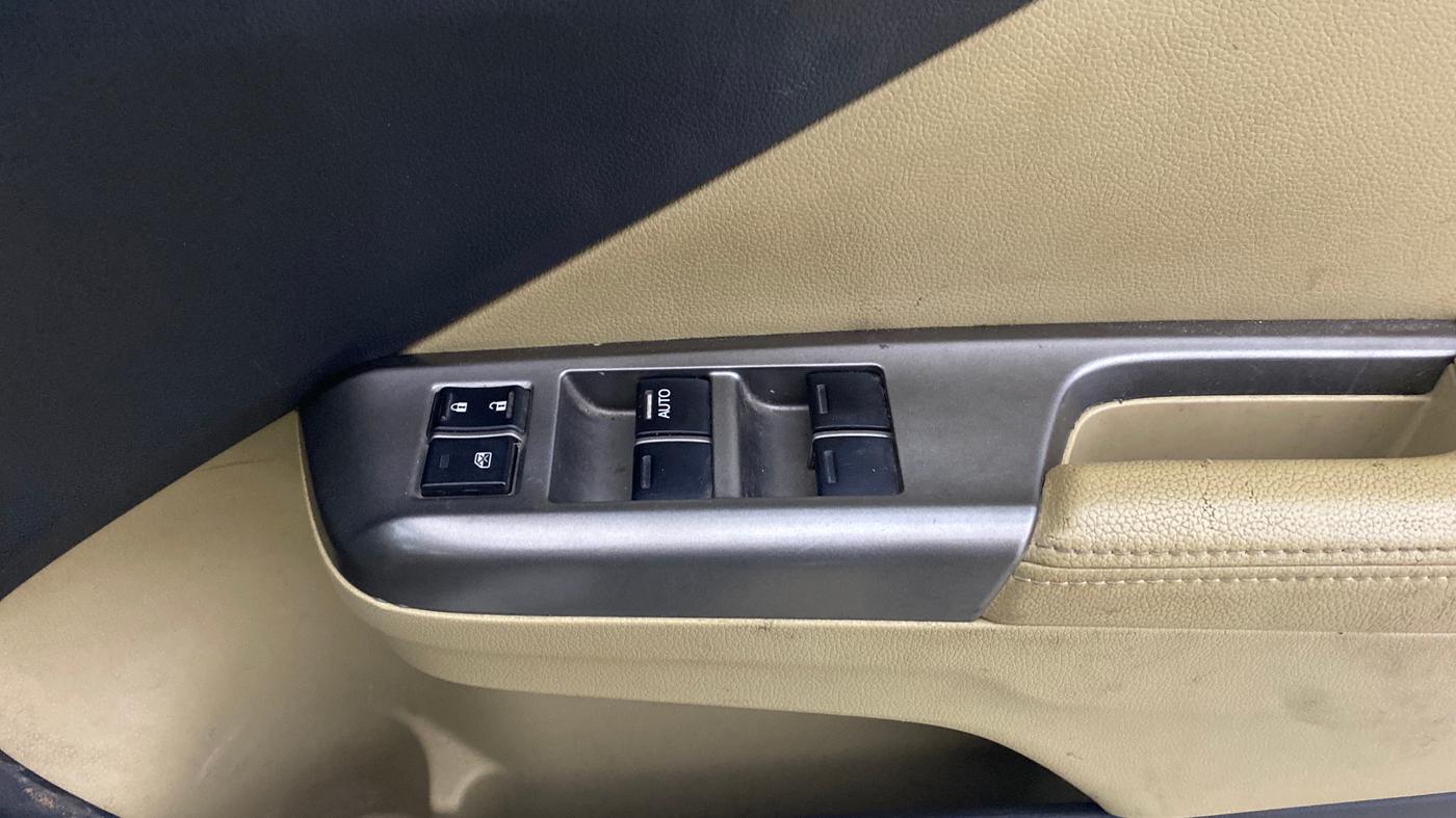 2017 Honda City 1.5L I-VTEC VX CVT, Petrol, Automatic, 81,562 km, Driver Side Door Panels Control
