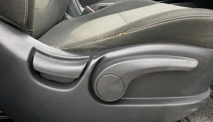 2016 Hyundai Creta SX PLUS AT 1.6 PETROL, Petrol, Automatic, 86,100 km, Driver Side Adjustment Panel