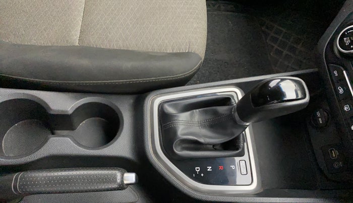 2016 Hyundai Creta SX PLUS AT 1.6 PETROL, Petrol, Automatic, 86,100 km, Gear Lever