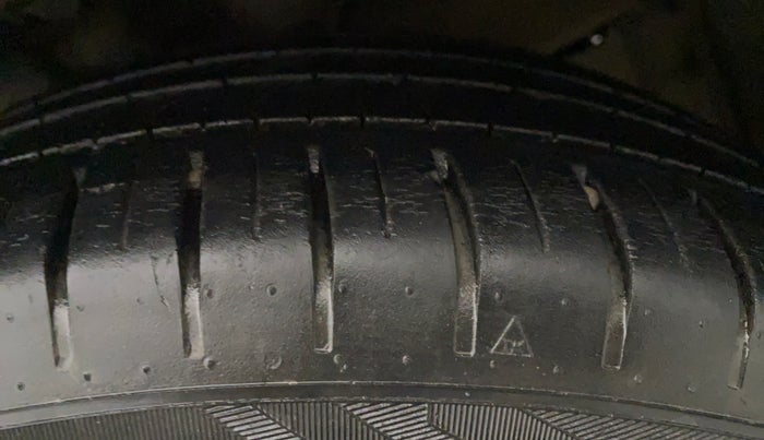2018 Maruti Baleno ALPHA CVT PETROL 1.2, Petrol, Automatic, 23,656 km, Left Front Tyre Tread