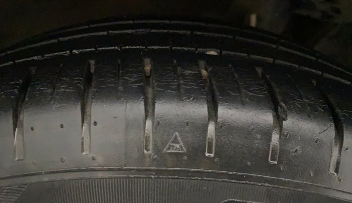 2018 Maruti Baleno ALPHA CVT PETROL 1.2, Petrol, Automatic, 23,656 km, Right Rear Tyre Tread